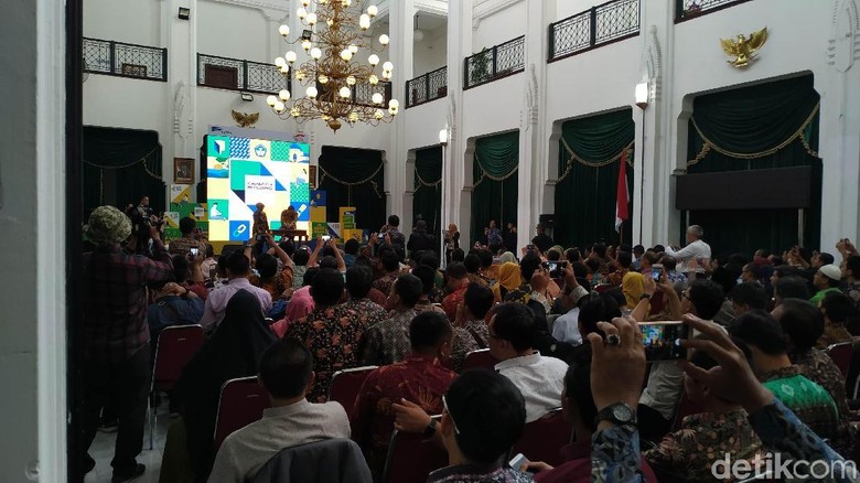 Pemprov Jabar Reposisi Kurikulum 350 SMK dengan Perusahaan Otomotif Pemprov Jabar Reposisi Kurikulum 350 SMK dengan Perusahaan Otomotif