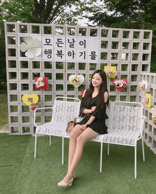 Park Min Jung adalah salah satu BJ populer di Korea. Di Instagram, ia pun punya banyak follower dan tampak mendapat banyak endorsement. Foto: Instagram @1995.mj