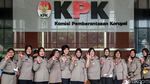Sambangi KPK, Polwan Antikorupsi Tebar Senyum Manis