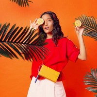 Matahari Department Store memberikan promo cashback. Dengan minimal pembelanjaan Rp 199 ribu, Anda bisa mendapatkan cashback Rp 50 ribu dengan pembayaran melalui Ovo. Selain itu, adapun diskon 70% untuk busana bernuansa tropis dan diskon 40% selama periode payday sale. Foto: Istimewa