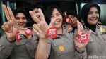 Sambangi KPK, Polwan Antikorupsi Tebar Senyum Manis
