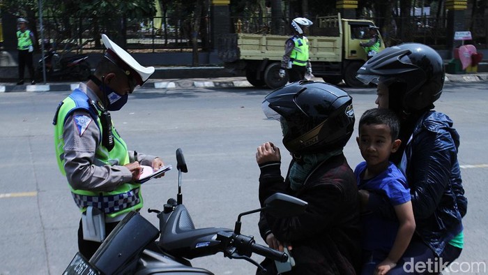 Satuan Lalu Lintas (Satlantas) Polres Bandung menggelar Operasi Patuh Lodaya Tahun 2019 di wilayah Kabupaten Bandung, Kamis (29/8/2019).