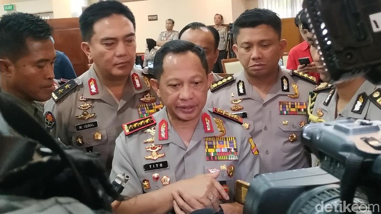 Kapolri: Humas Berprestasi akan Diberi Promosi Jabatan Hingga KPLB Kapolri: Humas Berprestasi akan Diberi Promosi Jabatan Hingga KPLB