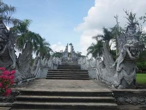 Ada Mitos Naga di Ibu Kota baru