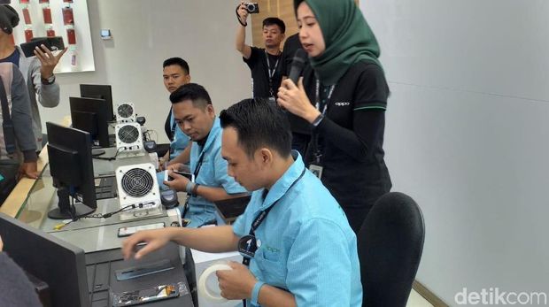 Tiga Layanan Purna Jual Terbaru Oppo Rambah Surabaya