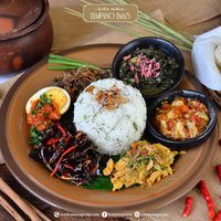 5 Resto Artis Lokal Ini Punya Makanan Tradisional yang Sedap