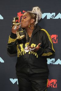 Missy Elliott Kehilangan Kalung Berlian di VMA, Ada Imbalan Buat Penemunya