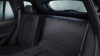 BMW X5 Protection bisa mengangkut penumpang hingga empat orang. Foto: Dok. BMW