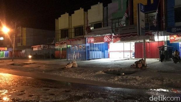 Suasana Abepura malam ini.