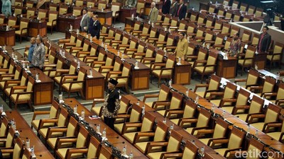 263 Anggota Dewan Bolos di Paripurna HUT DPR RI