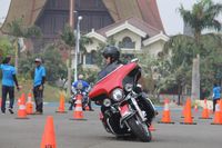 Mengintip Anak Moge Dilatih Safety Riding oleh Polisi