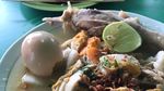 Sluurp! Gurihnya Kaldu Soto Banjar Kalimantan Hangatkan Pagi Ini
