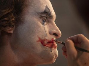 Di Indonesia, Skizofrenia Seperti Joker Banyak yang Dipasung