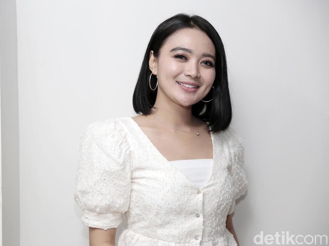 Dari Panggung Kampung, Wika Salim Kini Bisa Taklukkan Industri Hiburan