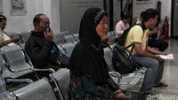 Sedangkan untuk kelas 3, baik PBI maupun non PBI diusulkan menjadi Rp 42 ribu per bulan per jiwa atau naik dua kali lipat untuk peserta PBI yang sebelumnya Rp Rp 23 ribu dan non PBI sebesar Rp 25.500.