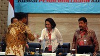 Usai menggelar uji publik, pansel capim KPK akan mengerucutkan kandidat capim KPK menjadi 10 nama yang akan dibawa ke Presiden Joko Widodo pada 2 September 2019 mendatang. Lima nama akhir pimpinan KPK nantinya akan dipilih oleh Komisi III DPR.