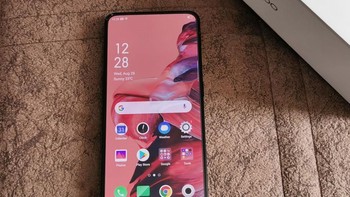 Layar ponsel ini berukuran 6,55 inch Full HD+. Menggunakan panel Dynamic AMOLED dengan aspec ratio 20:9. Foto: 91Mobiles