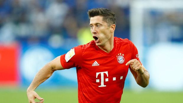 Adu Tajam Kane dan Lewandowski di London Utara