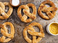 Kini Ada Cretzel, Uniknya 'Perkawinan' Croissant dan Pretzel 