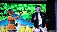 Direktur Utama Bank Mandiri Kartika Wiraatmadja ikut mengambil peran sebagai Adipati Surabaya, ada juga Direktur Utama Bank BCA Jahja Setiaatmadja memerankan tokoh Adipati Cirebon.