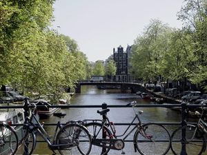 Belanda Akan Larang Penjualan Rokok di Supermarket