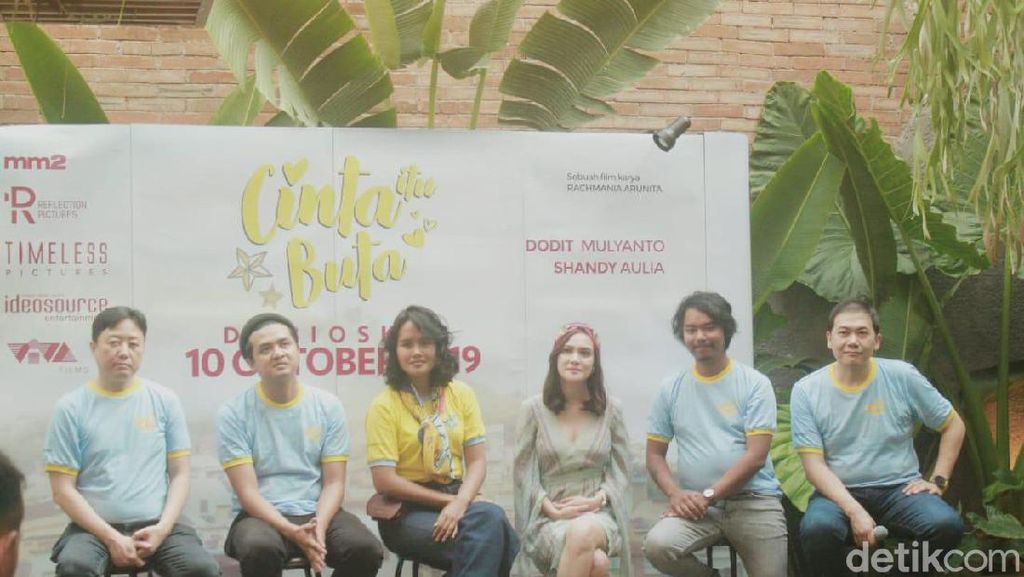 Sutradara Bicara Improvisasi di Film Cinta Itu Buta