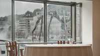 Tak heran, Neura masuk ke dalam salah satu restoran terbaik dunia. Lihat saja pemandangan natural yang ditawarkan di sini untuk para pengunjung. Foto: Istimewa