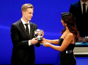 Frenkie De Jong Gelandang Terbaik Liga Champions 2018/2019