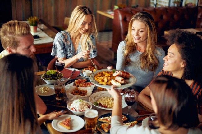 Ini Berbagai Kebiasaan Makan yang Dibenci Oleh Setiap Zodiak