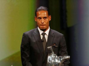 Van Dijk: Napoli Bahaya Banget