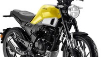Joknya menyambung menjadi satu untuk tempat duduk rider dan penumpangnya. Jok juga didesain datar menggambarkan ciri khas scrambler. Foto: Istimewa