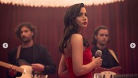 Ana De Armas tampil dalam film terbaru James Bond yakni No Time To Die. Dok. Instagram/ana_d_armas