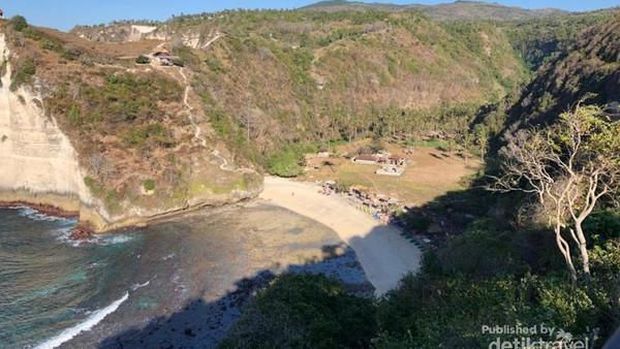 Pantai Atuh