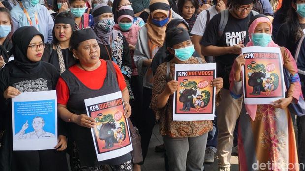 Orasi di Aksi Koalisi, Penasihat KPK: Jangan Pilih Capim 'Kucing Kurap'