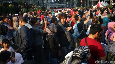 Warga Padati Bundaran HI Demi Saksikan Jakarta Muharram Festival
