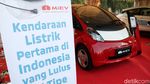 Mobil Tanpa Suara Pamer Diri di Monas