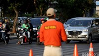 Pemprov DKI Jakarta bersama pihak terkait melakukan rekayasa lalu lintas di sekitar lokasi acara Jakarta Muharram Festival 2019.