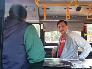 Kenapa Menteri Tak Pakai Mobil Listrik, Pak Luhut?