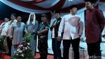 Aksi Petugas Damkar Karawang Mainkan Api Sambut 1 Muharram