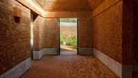 Sebagian besar sistem pencahayaan di rumah ini menggunakan cahaya alami. Istimewa/Dok. Inhabitat.