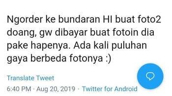 Tampang boleh garang, aslinya tetap lembut kok. Pasti seru banget nih penumpangnya karena sampai bisa diajak selfie hihi. (Foto: Twitter/ryan_nus)