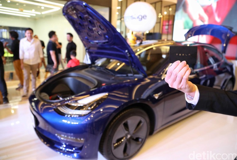 Mobil listrik Tesla Foto: Pradita Utama Mobil listrik Tesla Foto: Pradita Utama