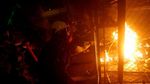 Akhir Pekan di Hong Kong Diwarnai Gas Air Mata Hingga Bom Molotov