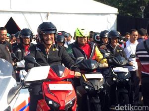 Sepi Peminat, Jokowi Evaluasi Kebijakan Subsidi Motor Listrik