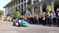 Tahun ini kami sudah menghasilkan 2 unit mobil mini formula, yaitu Super Sekip EV-1 yang dirancang dan dibuat pada tahun 2017 dan Super Sekip EV-2 yang dirancang dan dibuat pada tahun 2018, katanya saat ditemui di depan Gedung Pusat UGM, Kecamatan Depok, Kabupaten Sleman, Jumat (30/8/2019) sore.