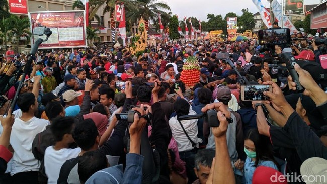 7 Upacara Adat di Jawa Timur 7 Upacara Adat di Jawa Timur