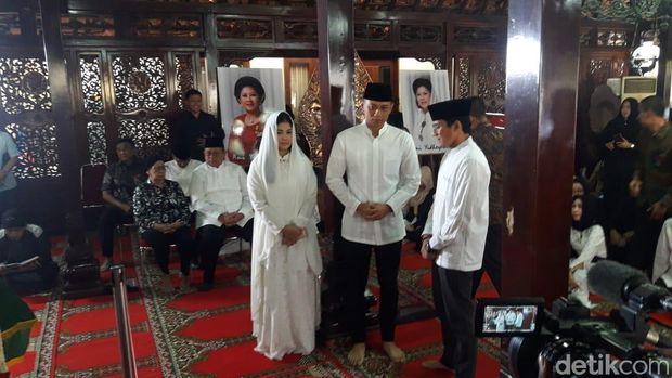 Ibunda SBY Wafat, Sandiaga Melayat ke Puri Cikeas