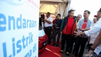 Kendaraan-kendaraan listrik tersebut merupakan produksi dari dalam dan luar negeri, seperti Gesits, Viar, Honda, Hino, BMW, Selis, dan sebagainya.