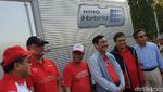 Aksi Menteri Luhut Satmori Motor Listrik