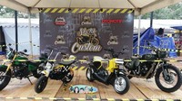 Tidak hanya motor Jokowi, motor putranya Gibran Rakabuming yang juga memiliki hobi serupa juga mejeng di sana.  Foto: Rizki Pratama
